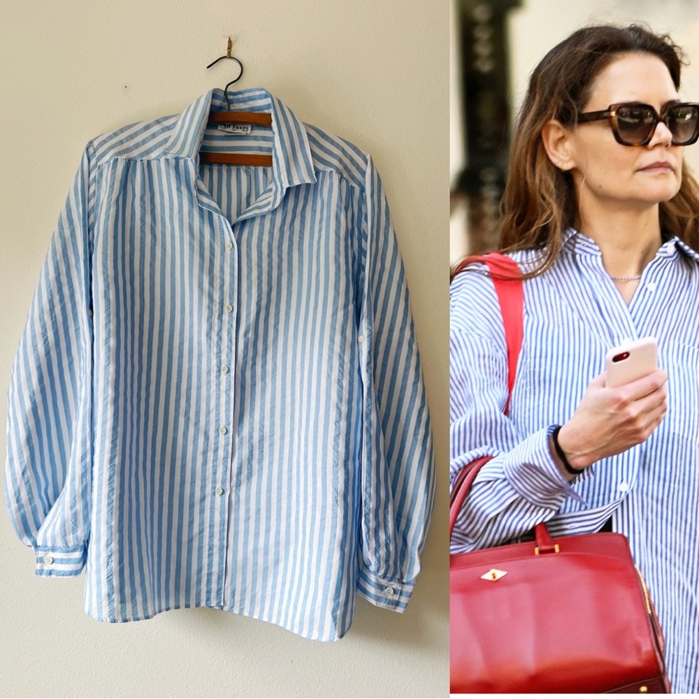 Vintage Blue and White Striped Button-Up blouse size M‎
